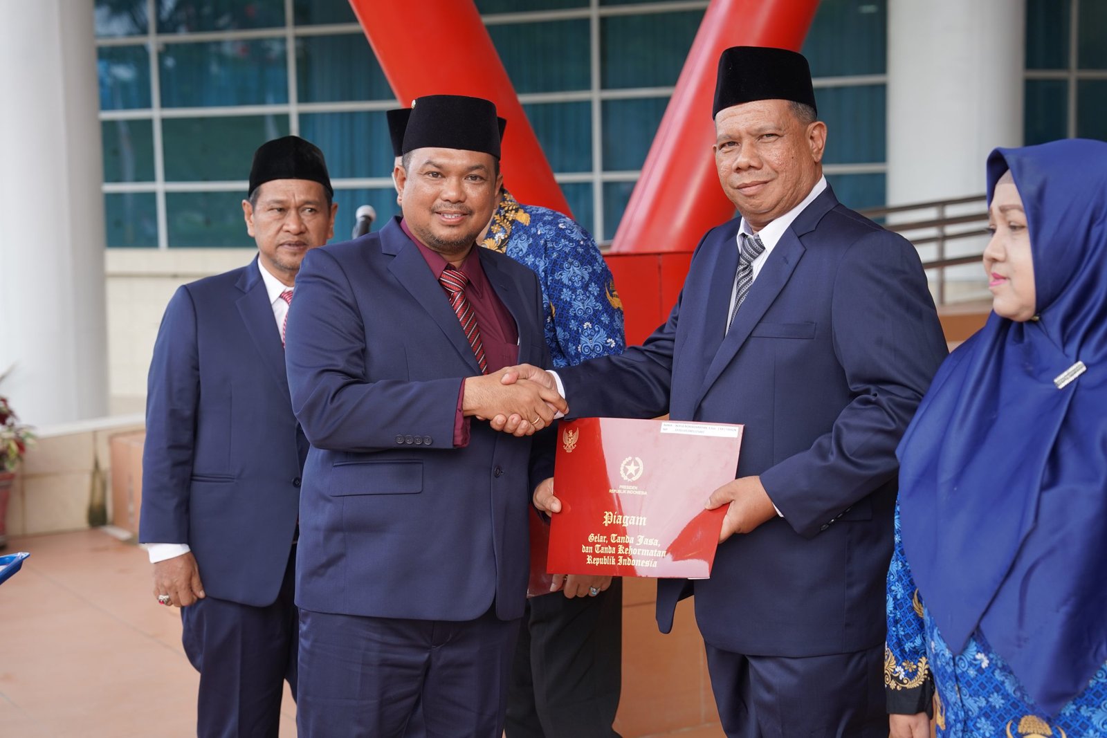 Dirgahayu RI, PNS Disperkim Kukar Raih Penghargaan dan Kenaikan Pangkat 