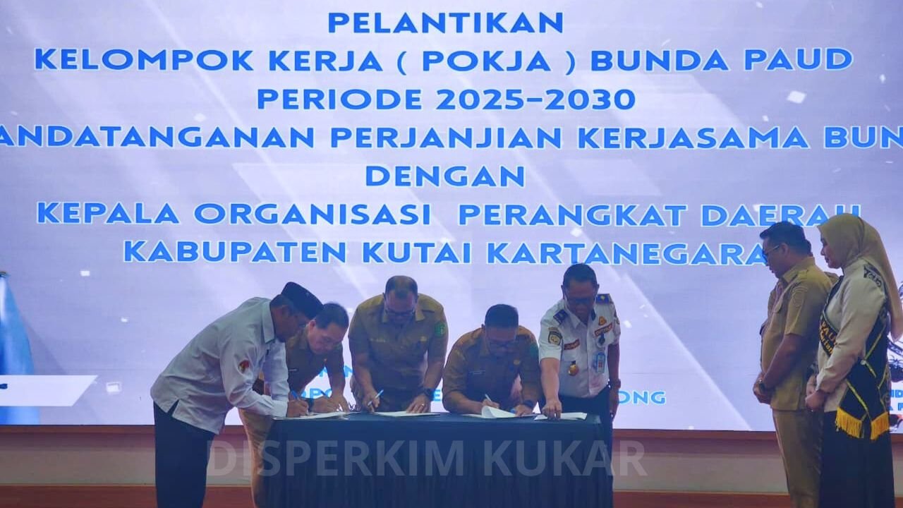 Disperkim Kukar Teken PKS dengan Bunda PAUD Kukar untuk Wujudkan Lingkungan Ramah Anak Usia Dini